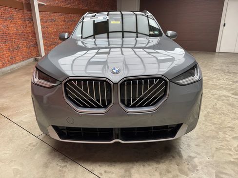 Used 2025 BMW X3 xDrive30i w/ Premium Package AWD/4WD image 7