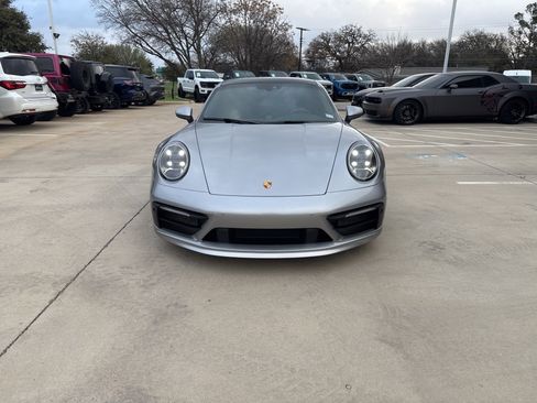 Used 2020 Porsche 911 Carrera S image 2