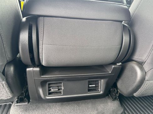 Used 2021 Chevrolet Silverado 1500 Custom RWD image 32