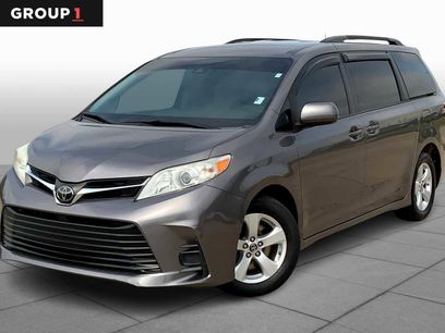 Used 2020 Toyota Sienna LE