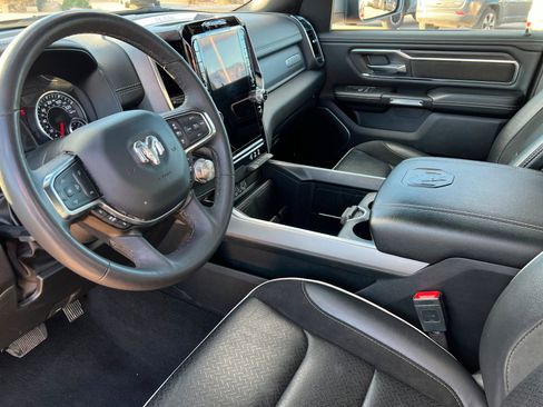 Used 2025 RAM 1500 Laramie image 15