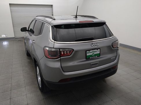 Used 2022 Jeep Compass Latitude FWD image 6