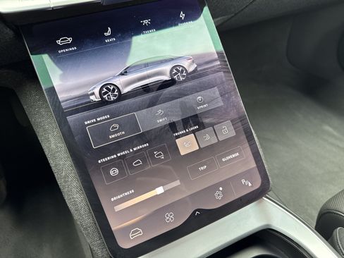 Used 2024 Lucid Air Touring AWD/4WD image 25