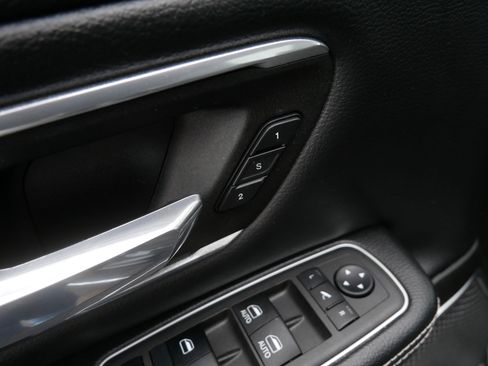 Certified 2022 RAM 1500 Laramie image 23