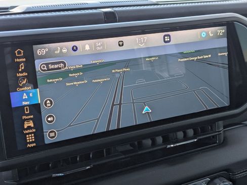 Used 2024 Jeep Wrangler Unlimited Rubicon w/ Technology Group image 17