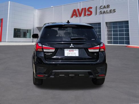 Used 2025 Mitsubishi Outlander Sport SE AWD/4WD image 5