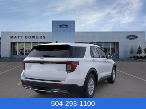 New 2026 Ford Explorer Active w/ Active Comfort Package image 8