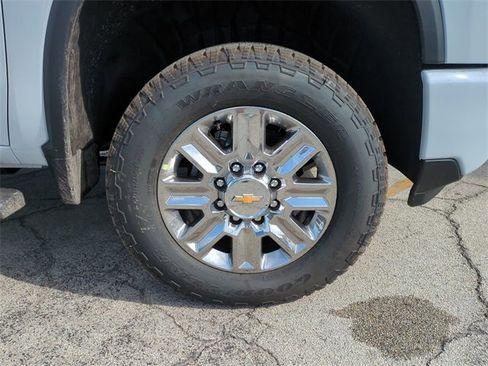 New 2026 Chevrolet Silverado 3500 High Country w/ Technology Package image 11