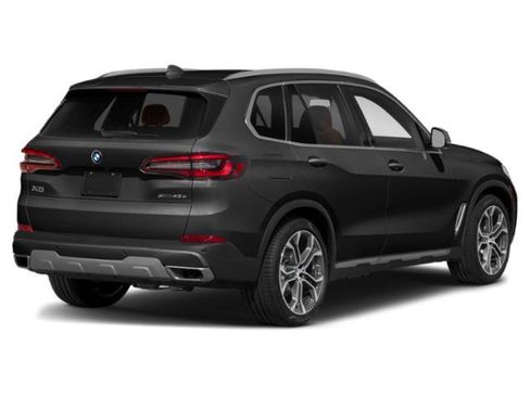 Used 2023 BMW X5 xDrive45e w/ Executive Package AWD/4WD image 2