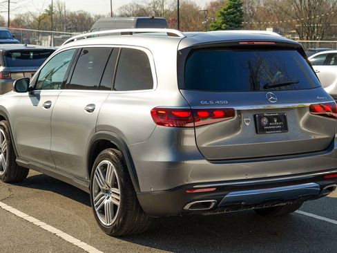 Used 2024 Mercedes-Benz GLS 450 4MATIC image 5