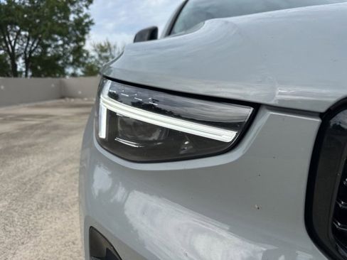 New 2026 Volvo XC40 B5 Plus w/ Protection Package Premier image 10