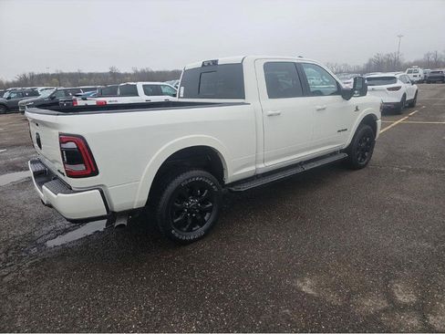 Used 2024 RAM 2500 Limited AWD/4WD image 2