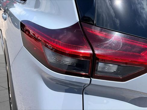 Used 2023 Nissan Rogue Platinum w/ Platinum Premium Package FWD image 28