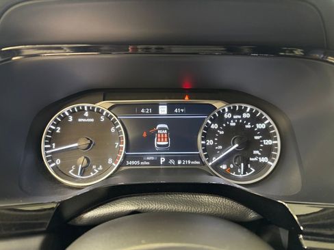 Used 2025 Nissan Pathfinder SL image 30