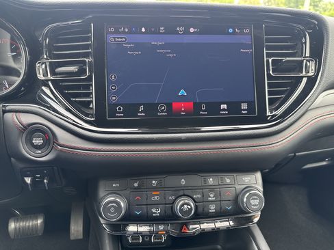 Used 2024 Dodge Durango GT AWD/4WD image 10