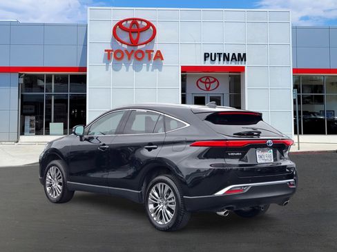 Used 2024 Toyota Venza XLE AWD/4WD image 6