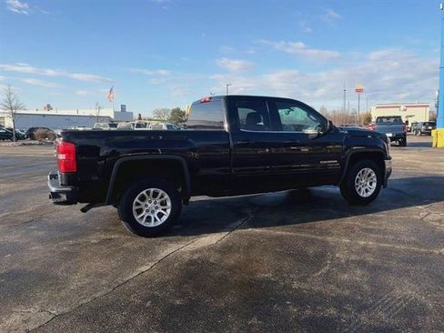 Used 2018 GMC Sierra 1500 SLE w/ SLE Value Package image 31