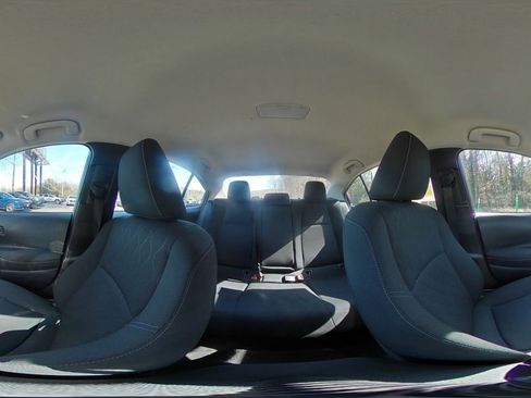 Used 2025 Toyota Corolla LE image 40