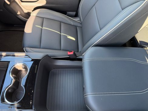 New 2026 GMC Yukon XL Elevation w/ Elevation Premium Package image 14