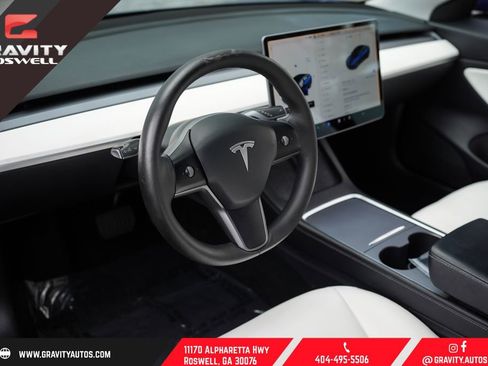 Used 2021 Tesla Model 3 Standard Range Plus image 20