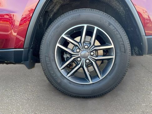 Used 2019 Jeep Grand Cherokee Limited w/ Trailer Tow Group IV AWD/4WD image 29