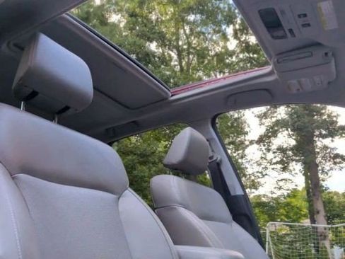 Used 2018 Subaru Forester 2.5i Limited AWD/4WD image 18