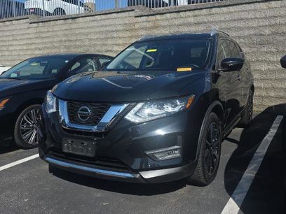 Used 2018 Nissan Rogue SL w/ Premium Package