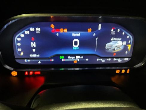 Used 2023 Chevrolet Tahoe High Country AWD/4WD image 6