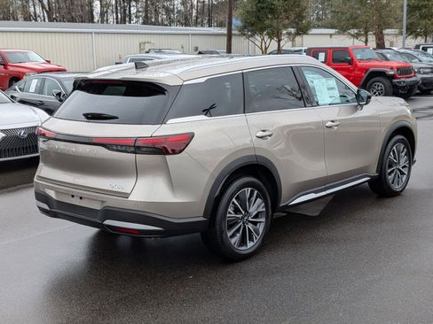 New 2026 INFINITI QX60 Luxe w/ Cargo Package image 3