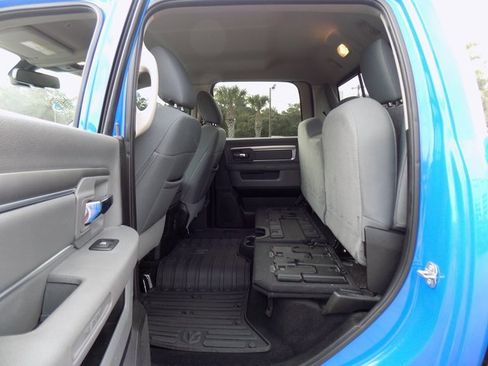 Used 2018 RAM 2500 Big Horn w/ Harvest Edition image 27