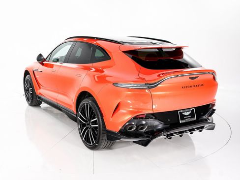 New 2025 Aston Martin DBX 707 image 3
