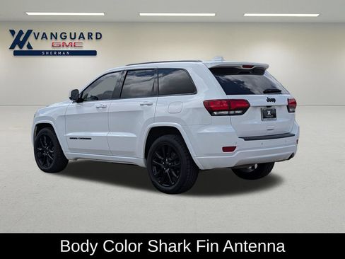 Used 2021 Jeep Grand Cherokee Laredo X RWD image 5