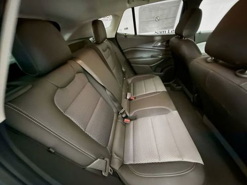 New 2026 Chevrolet Trax LT image 27