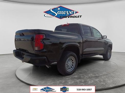 Used 2024 Chevrolet Colorado W/T RWD image 5