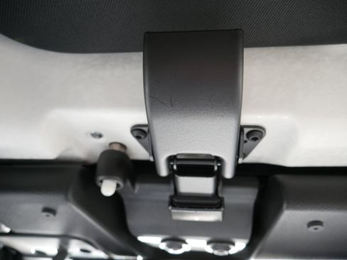 Used 2024 Jeep Wrangler Unlimited Sport AWD/4WD image 28