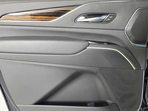 Certified 2023 Cadillac Escalade ESV Premium Luxury w/ Performance Package image 14