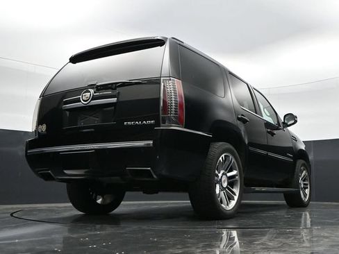 Used 2012 Cadillac Escalade Premium AWD/4WD image 34