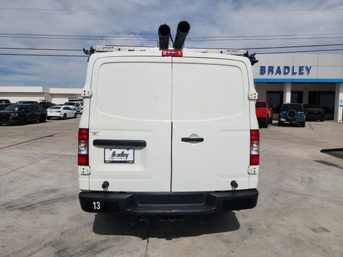 Used 2020 Nissan NV 3500 S image 5