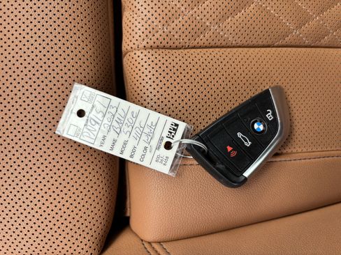 Used 2023 BMW 530e w/ Premium Package image 38