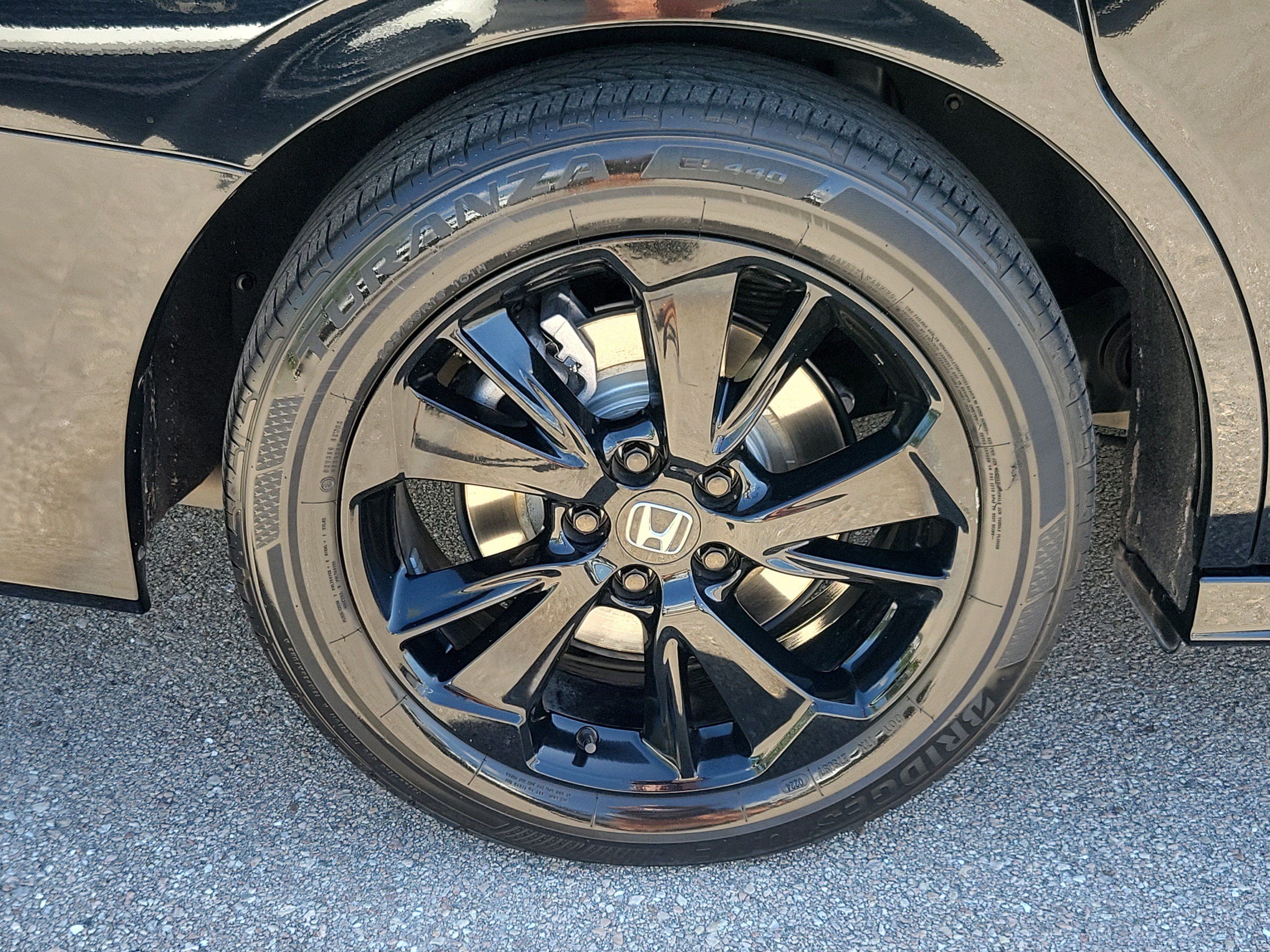 Used 2024 Honda Odyssey Sport image 12