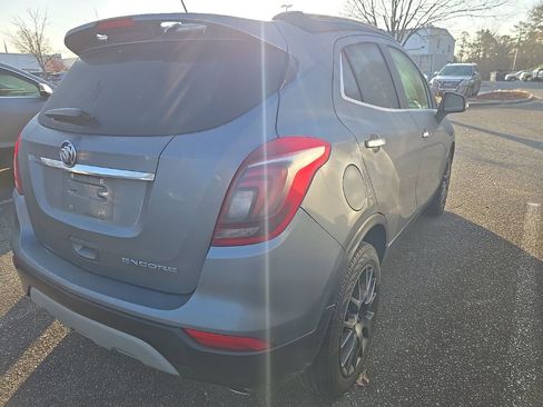 Used 2019 Buick Encore Sport Touring image 4