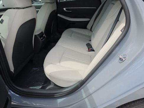 New 2026 Hyundai Sonata Limited FWD image 21