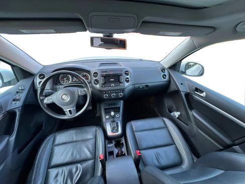 Used 2013 Volkswagen Tiguan SEL FWD image 23