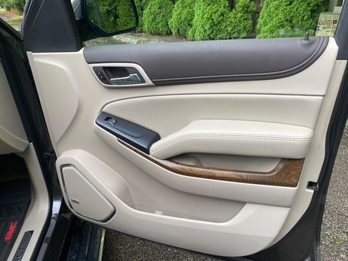 Used 2019 GMC Yukon XL Denali w/ Denali Ultimate Package AWD/4WD image 33