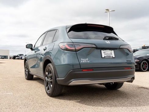 Used 2024 Honda HR-V Sport image 5