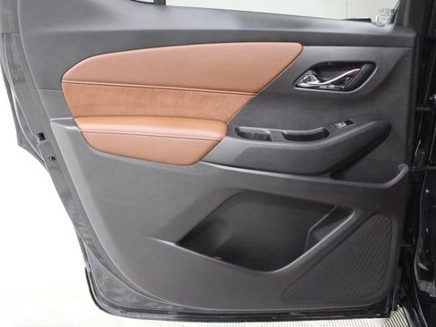 Used 2019 Chevrolet Traverse High Country w/ LPO, Cargo Package image 25