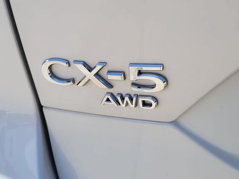 Certified 2025 MAZDA CX-5 AWD 2.5 S w/ Preferred Package image 4