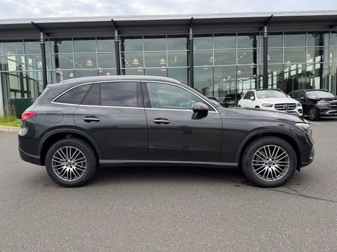 Used 2026 Mercedes-Benz GLC 300 4MATIC image 8
