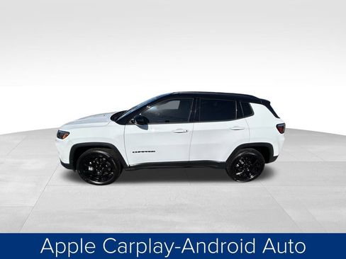 Used 2024 Jeep Compass Latitude w/ Convenience Group image 12