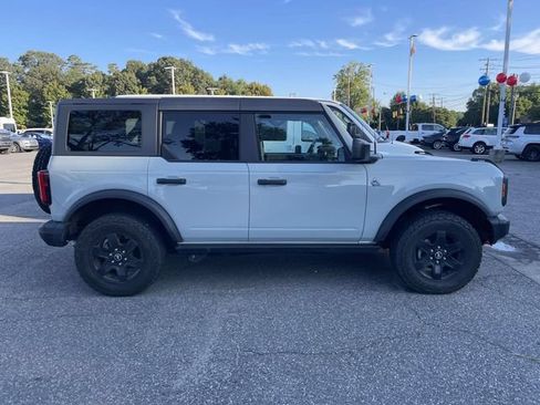 Used 2024 Ford Bronco Black Diamond AWD/4WD image 7